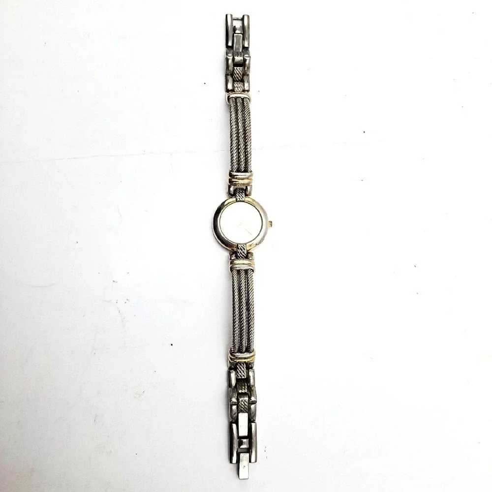 Vintage Lorus Ladies Watch Silver‎ Tone Band Round Face Elegant Dress Wristwatch
